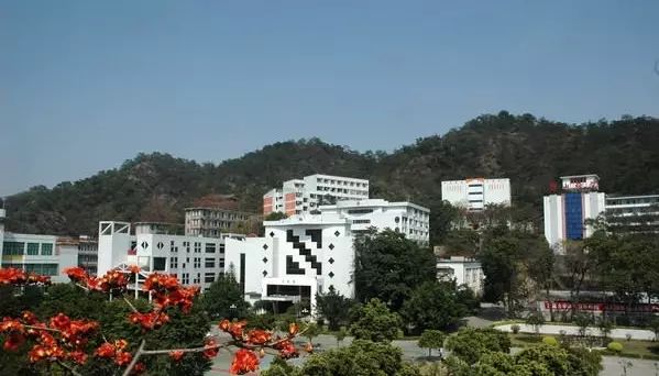 韩山师范学院，培育未来教育者的摇篮