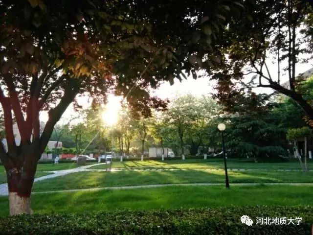 河北地质大学，探索地球奥秘，铸就地质辉煌