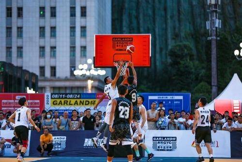 足球与篮球的激情碰撞，从足球巴巴到直播NBA01的跨界盛宴