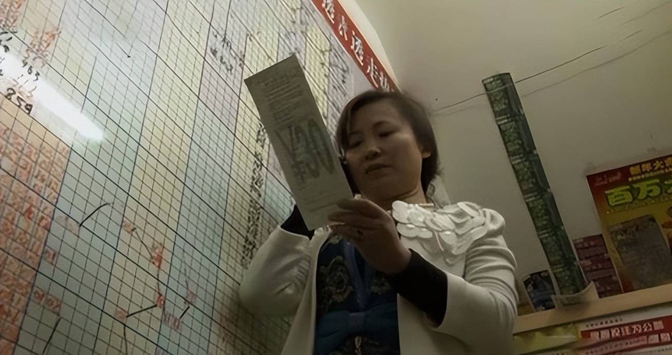 女子买刮开即中150万大奖，却遭彩票店主拒绝兑奖